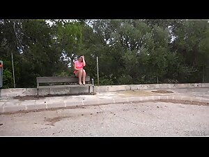 Brunette MILF Is Peeing Outdoor - Latoya A